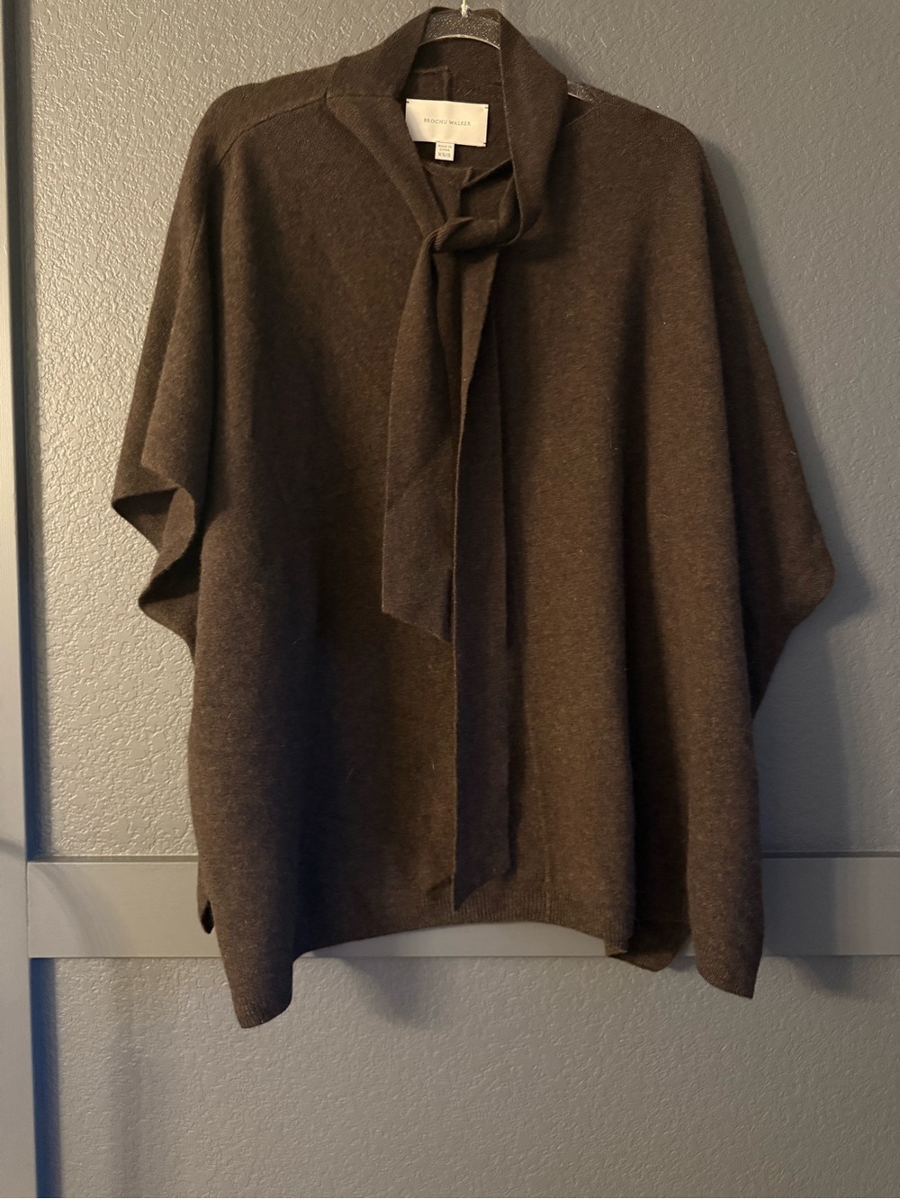 BROCHU WALKER • Cashmere Brown Tie-Neck Poncho Sweater - XS/Small